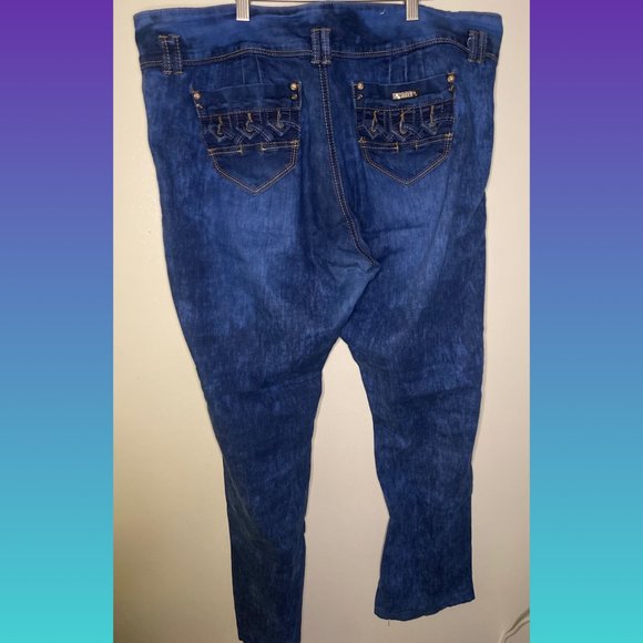 very blue jeans - Picture 2 of 2